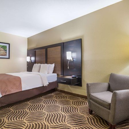 Quality Inn & Suites Florence - Cincinnati South Екстериор снимка