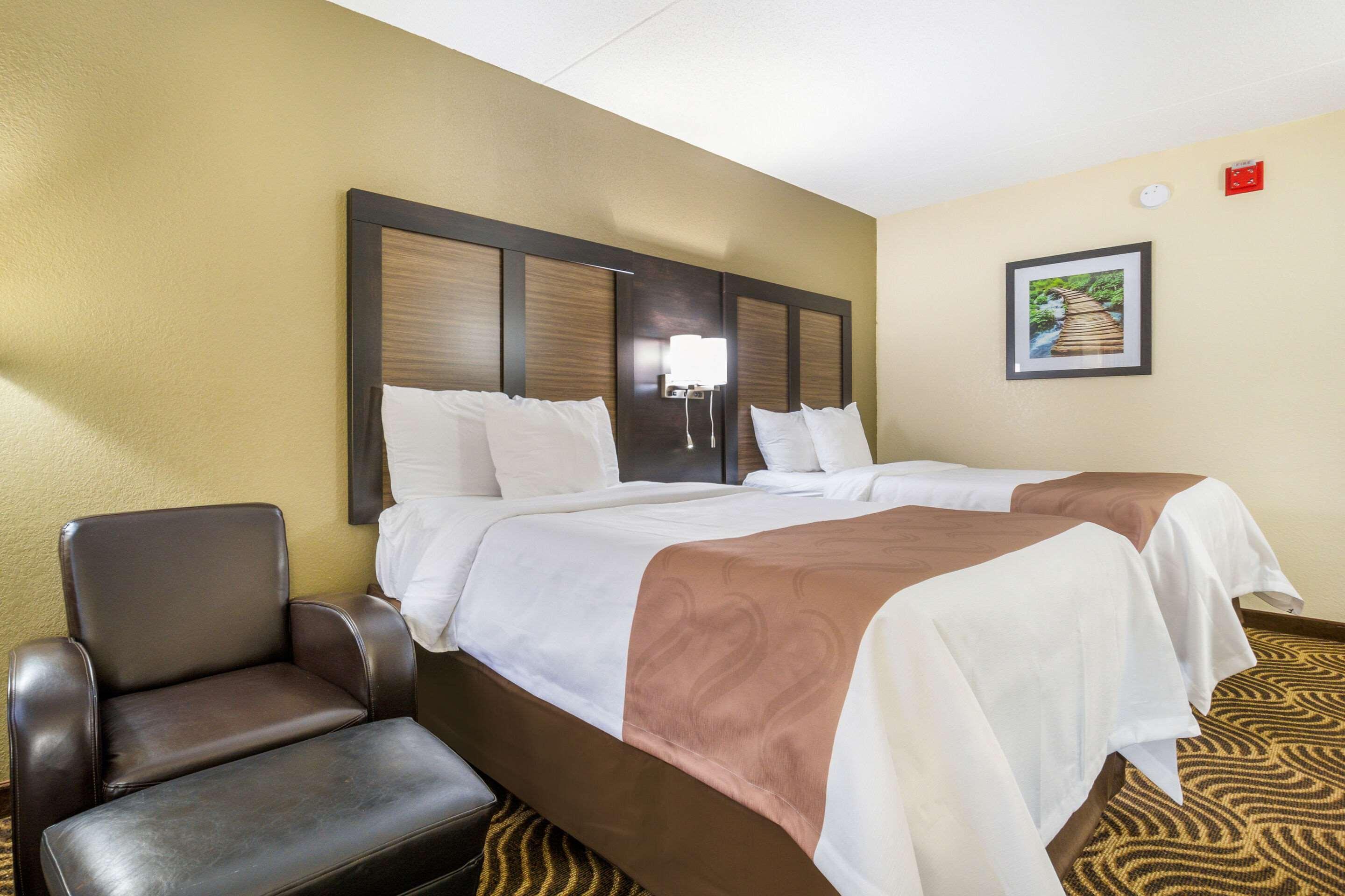 Quality Inn & Suites Florence - Cincinnati South Екстериор снимка