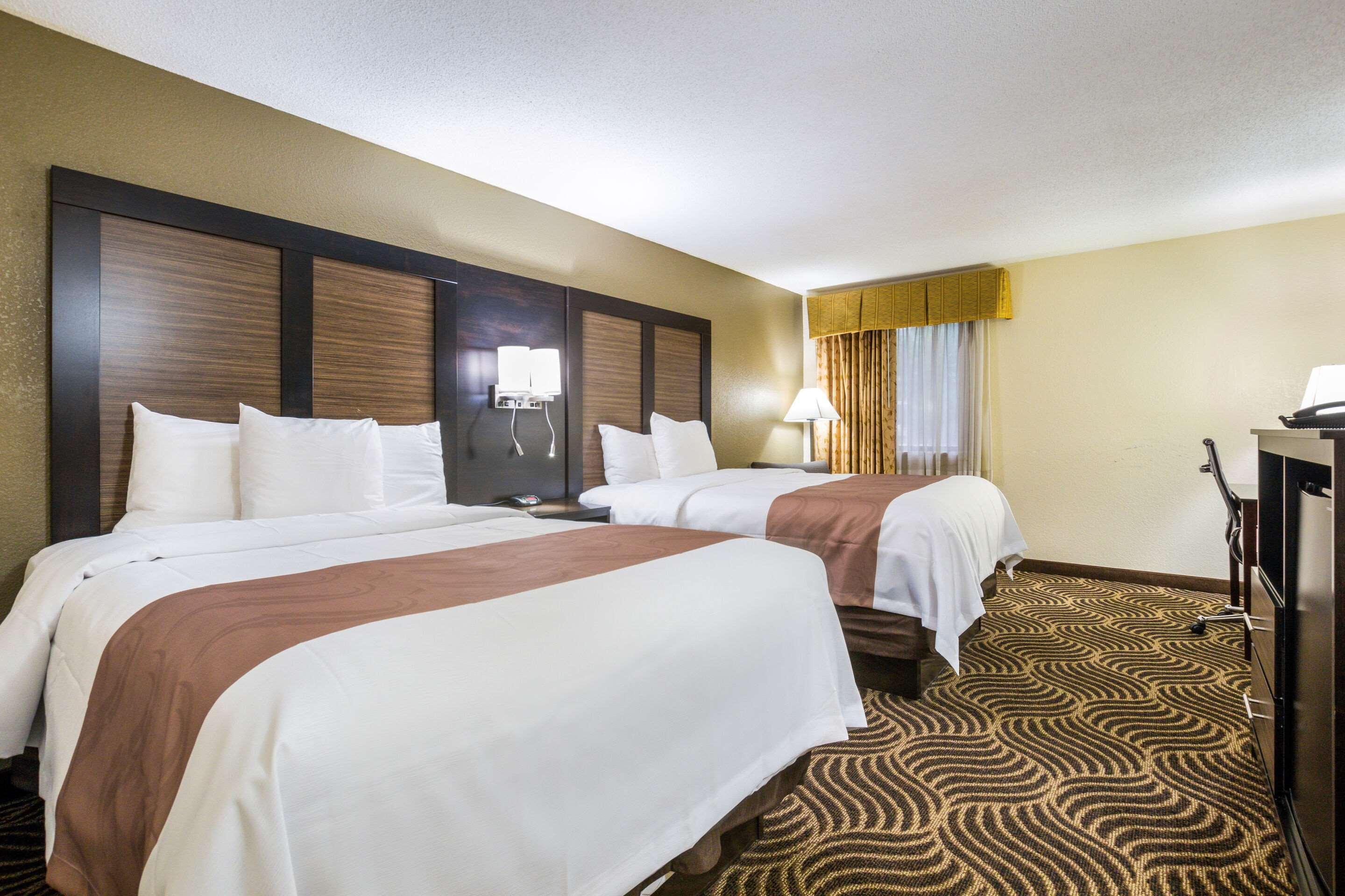 Quality Inn & Suites Florence - Cincinnati South Екстериор снимка