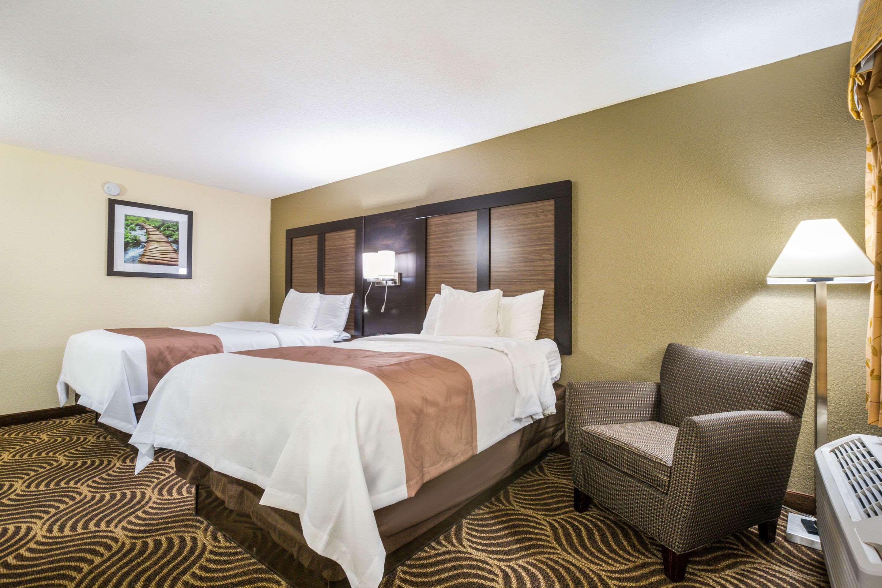 Quality Inn & Suites Florence - Cincinnati South Екстериор снимка