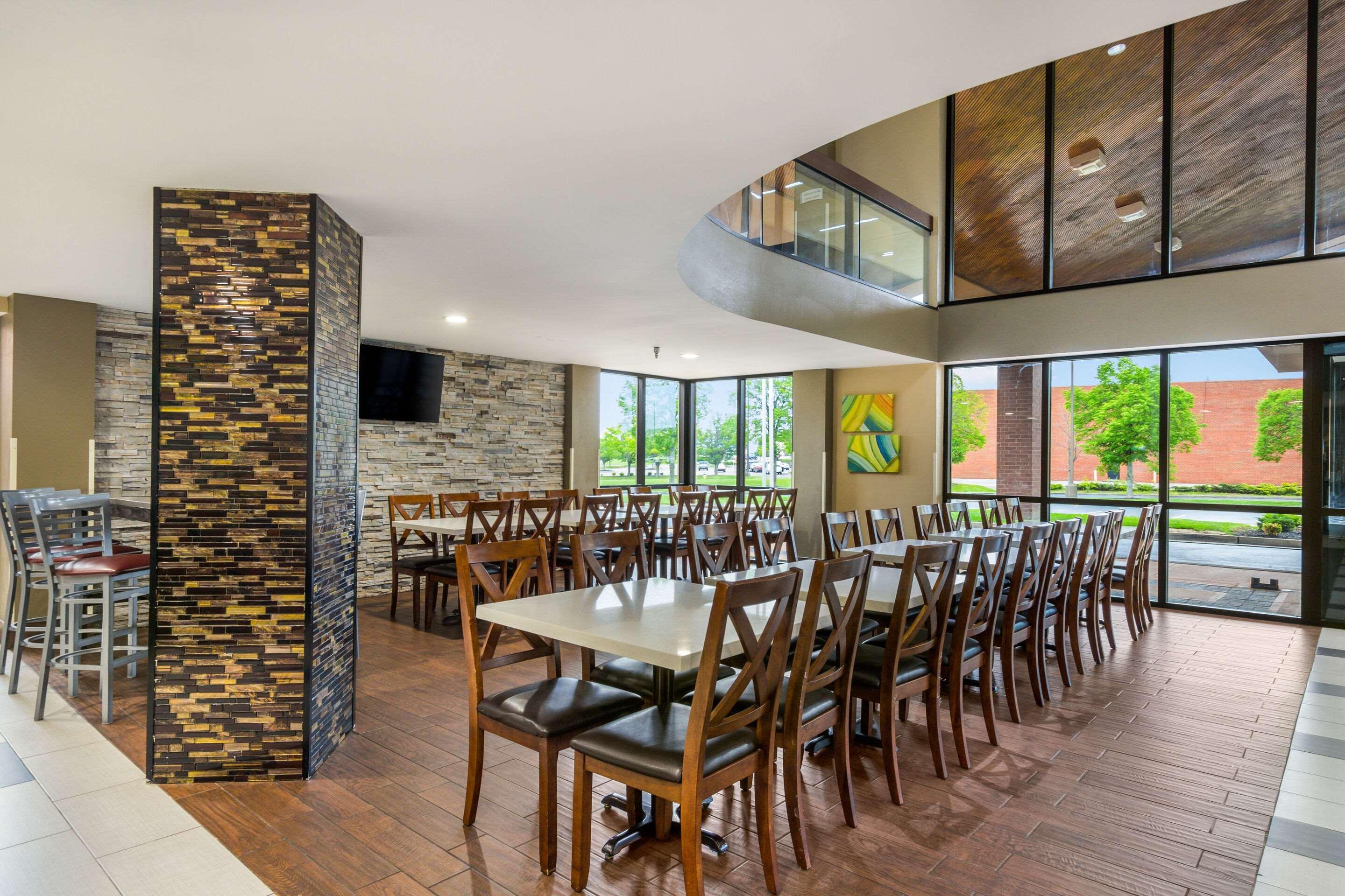 Quality Inn & Suites Florence - Cincinnati South Екстериор снимка